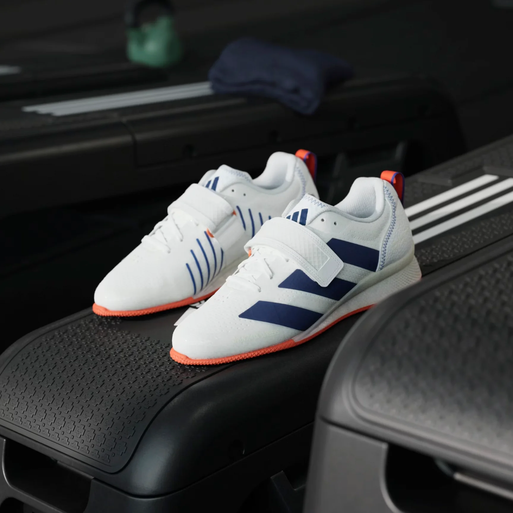 ADIDAS ADIPOWER WEIGHTLIFTING III - UNISEX - Image 6