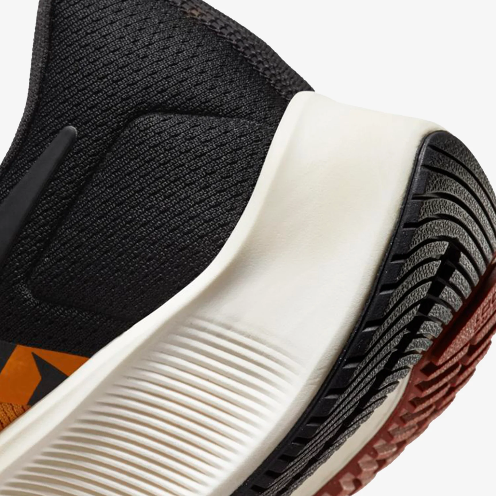NIKE AIR ZOOM PEGASUS 38 - Image 5