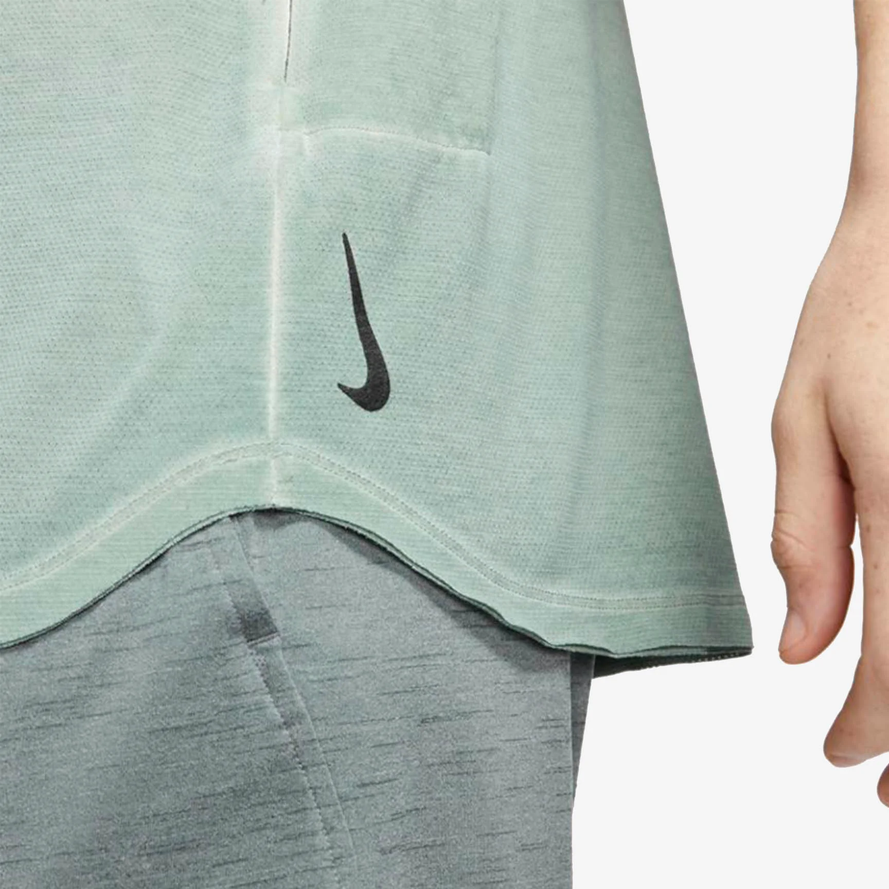 NIKE YOGA SHORT-SLEEVE SPECIALTY-DYED TOP - Image 6