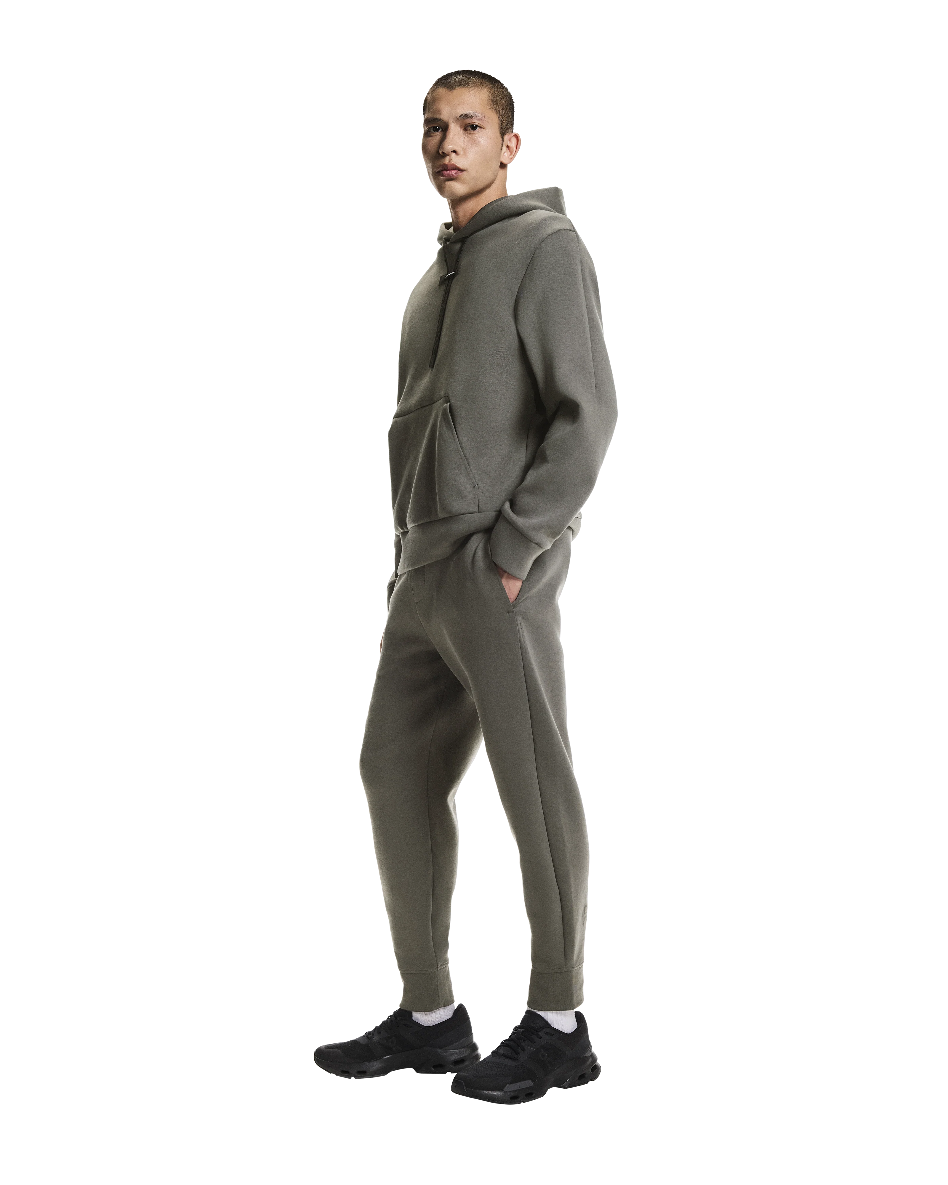ON Focus Tech Sweatpants - Image 7