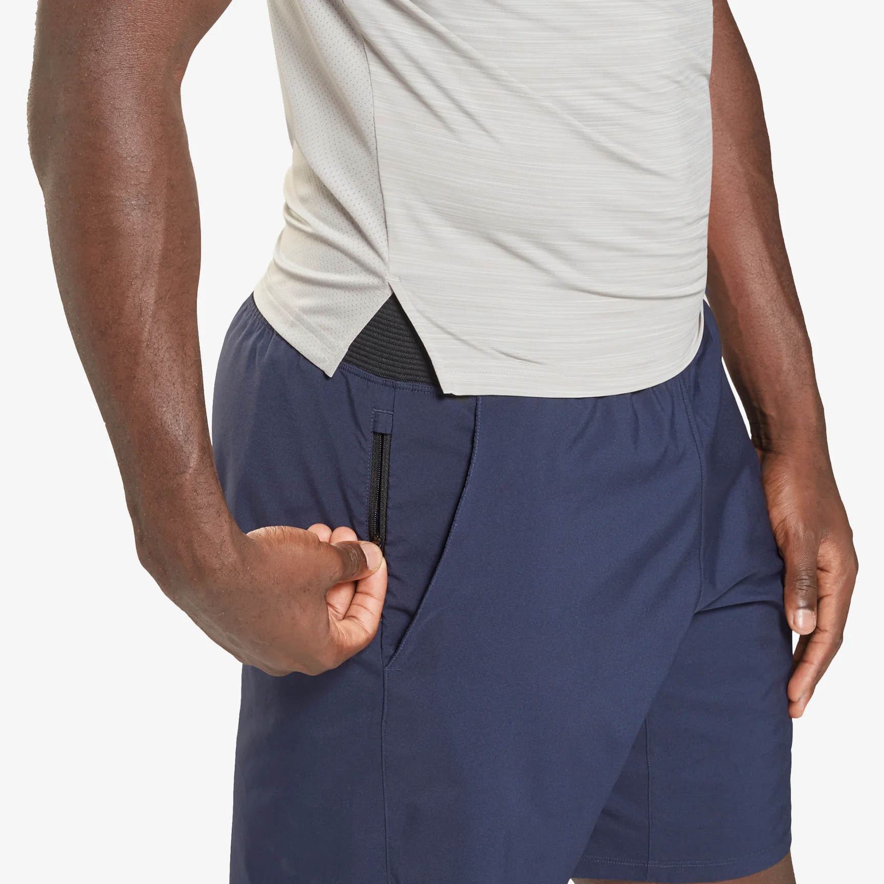 REEBOK EPIC LIGHTWEIGHT GRAPHIC SHORTS - Image 2