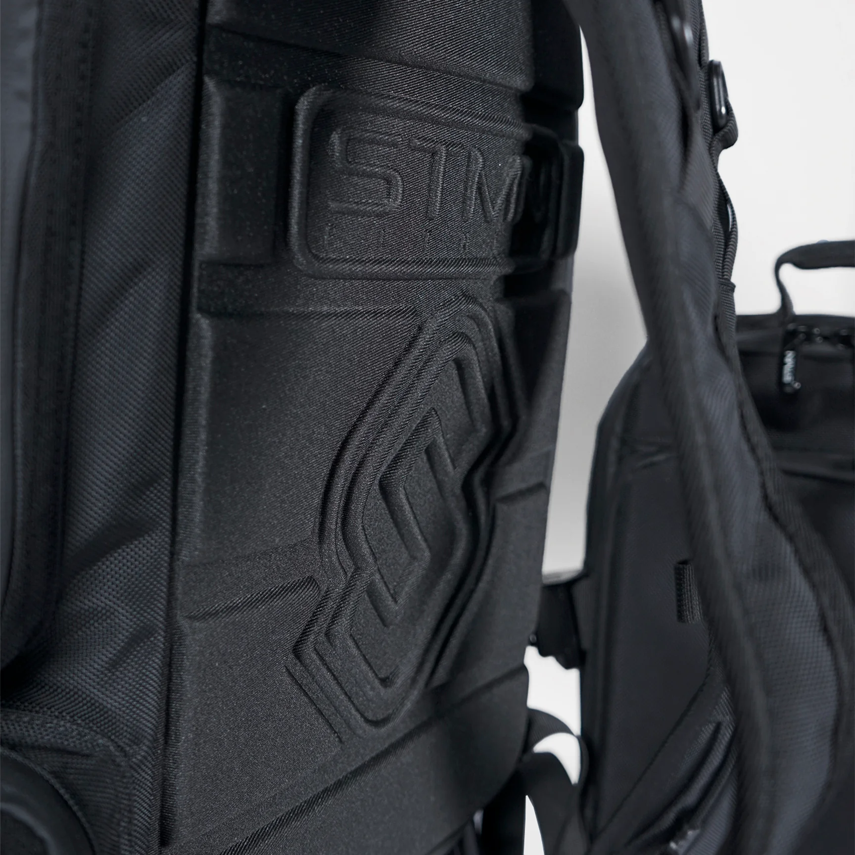 STMN X-LINE 50L BACKPACK - Image 3