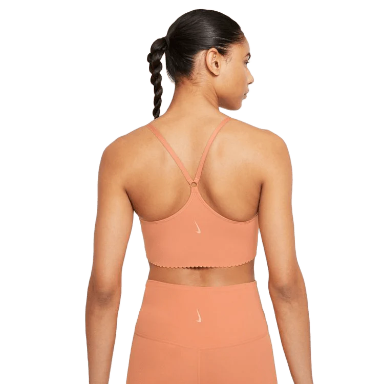TOP NIKE YOGA DRI-FIT INDY - LOW IMPACT - Image 2