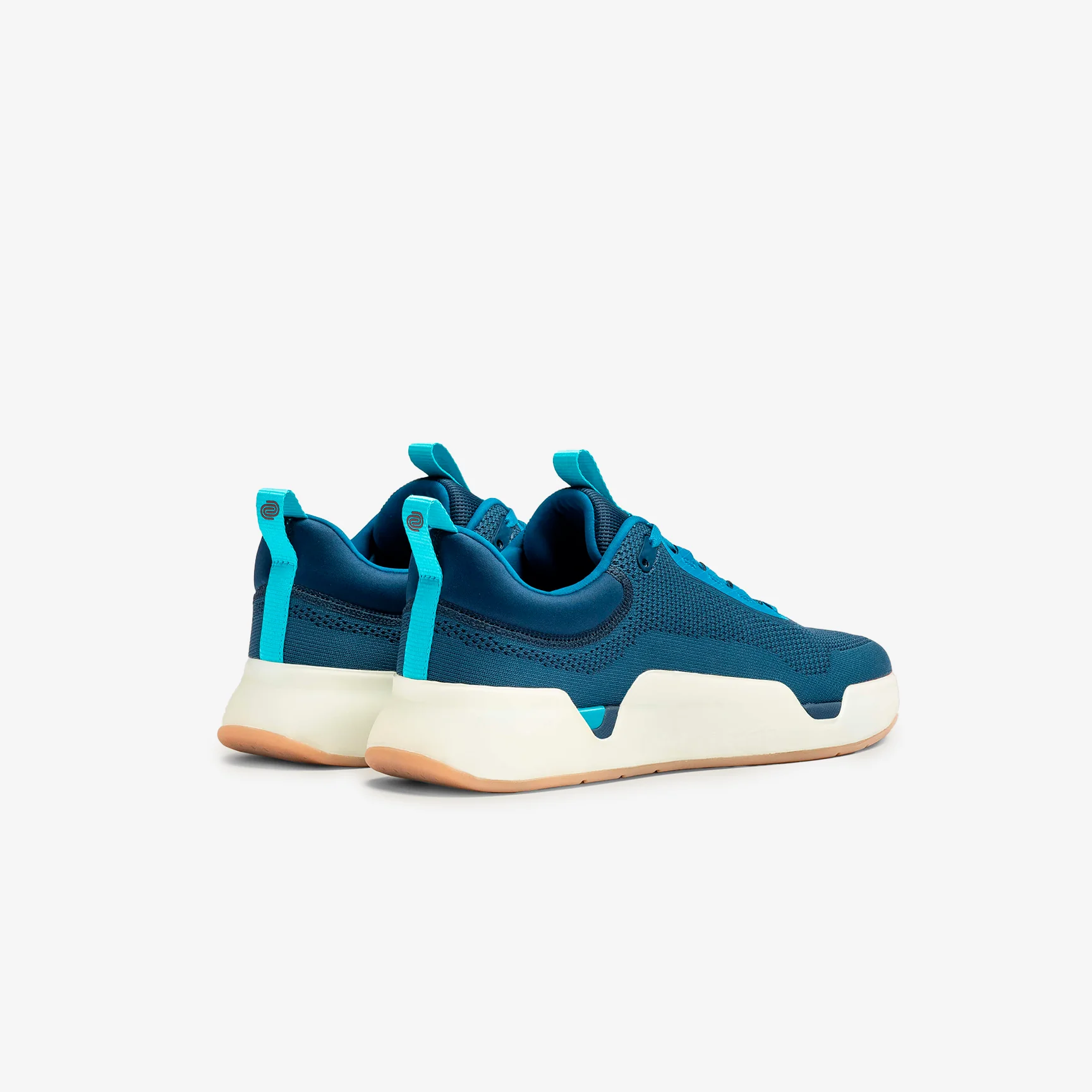 WHILE ON EARTH MOVE TRAINER - Image 4